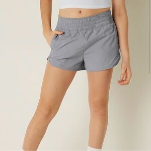 NWT PINK Active 3”’Shorts Gray Size M